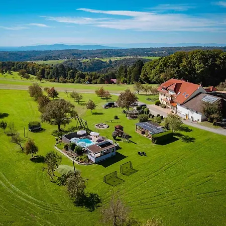 Semesterbostad Buehrer